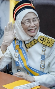 Does Wakil Kajang own the Dewan Negeri?